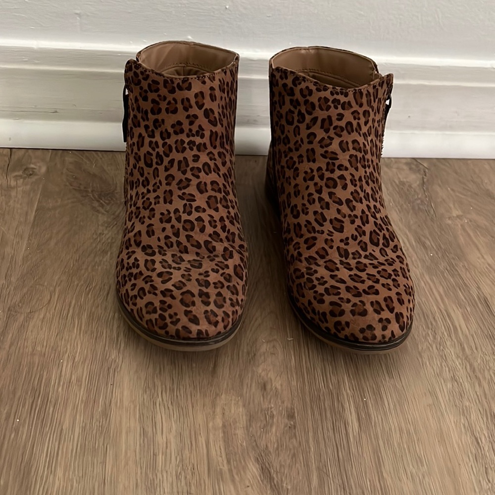 Cheetah print Cat & Jack booties